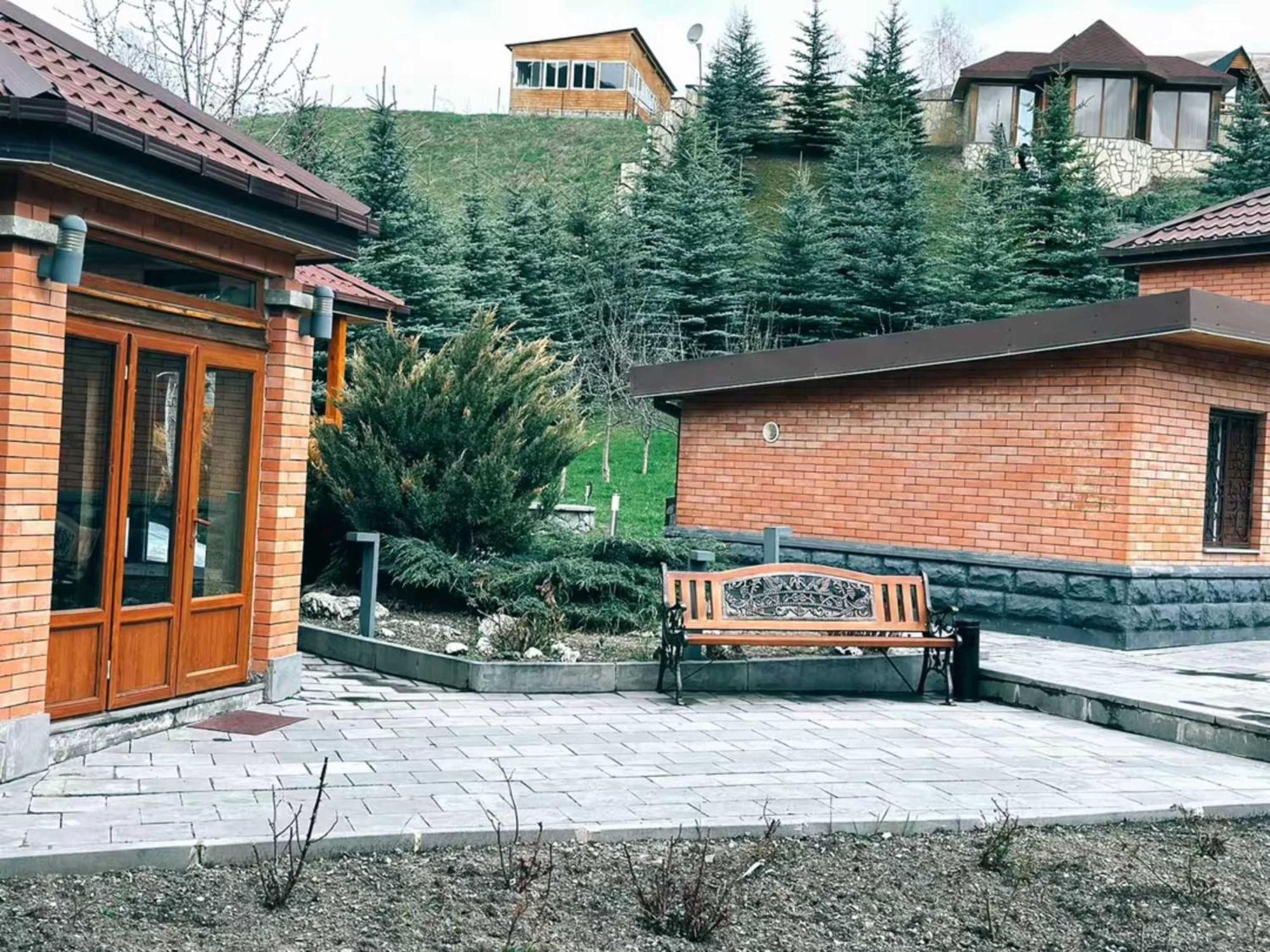 Vardisubani Villa คัซเบกี ภายนอก รูปภาพ