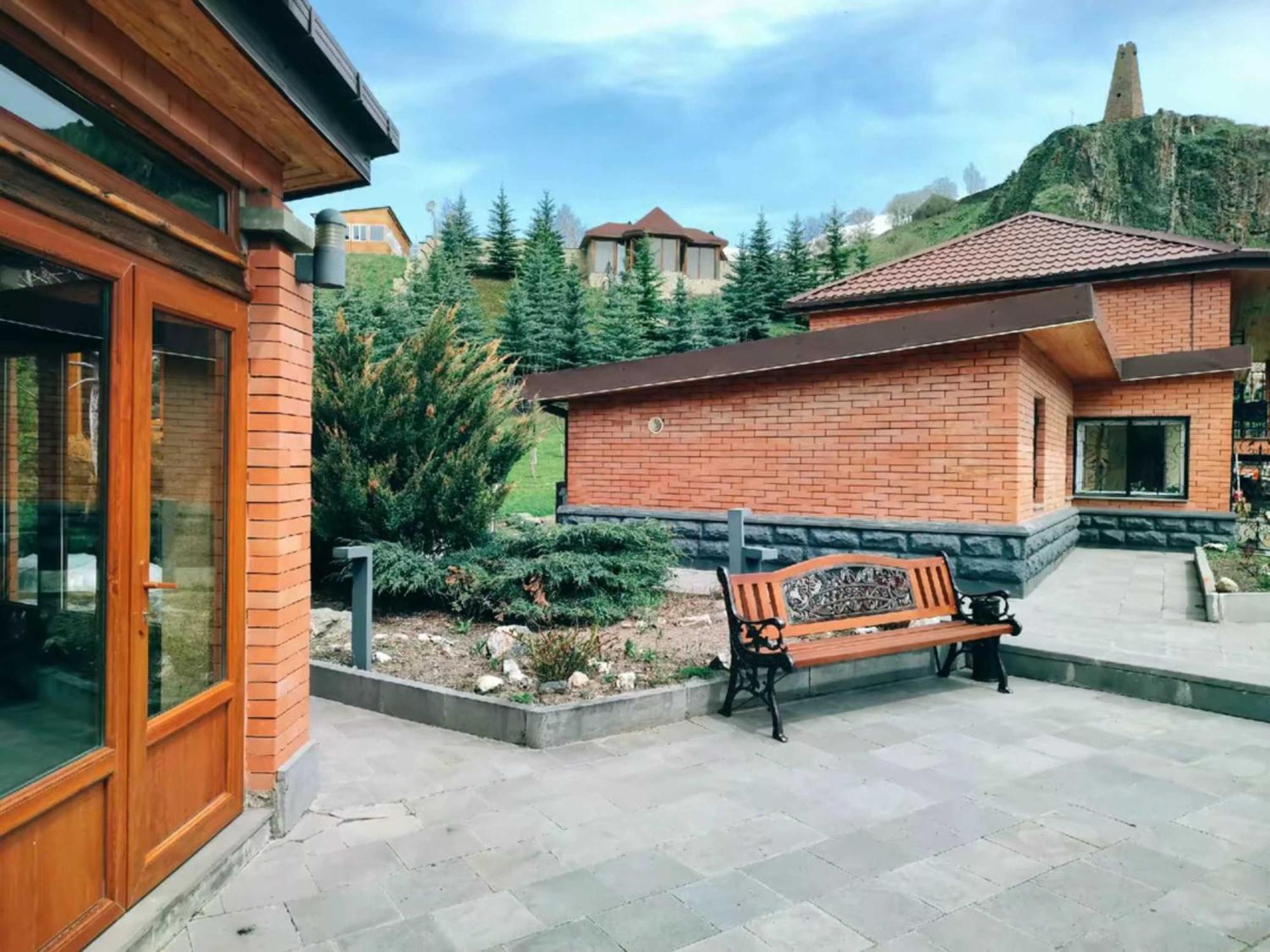 Vardisubani Villa คัซเบกี ภายนอก รูปภาพ
